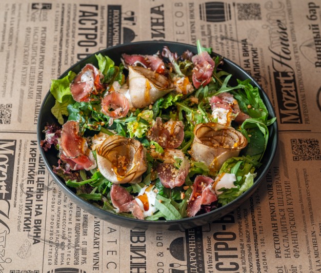 Салат с утиным филе