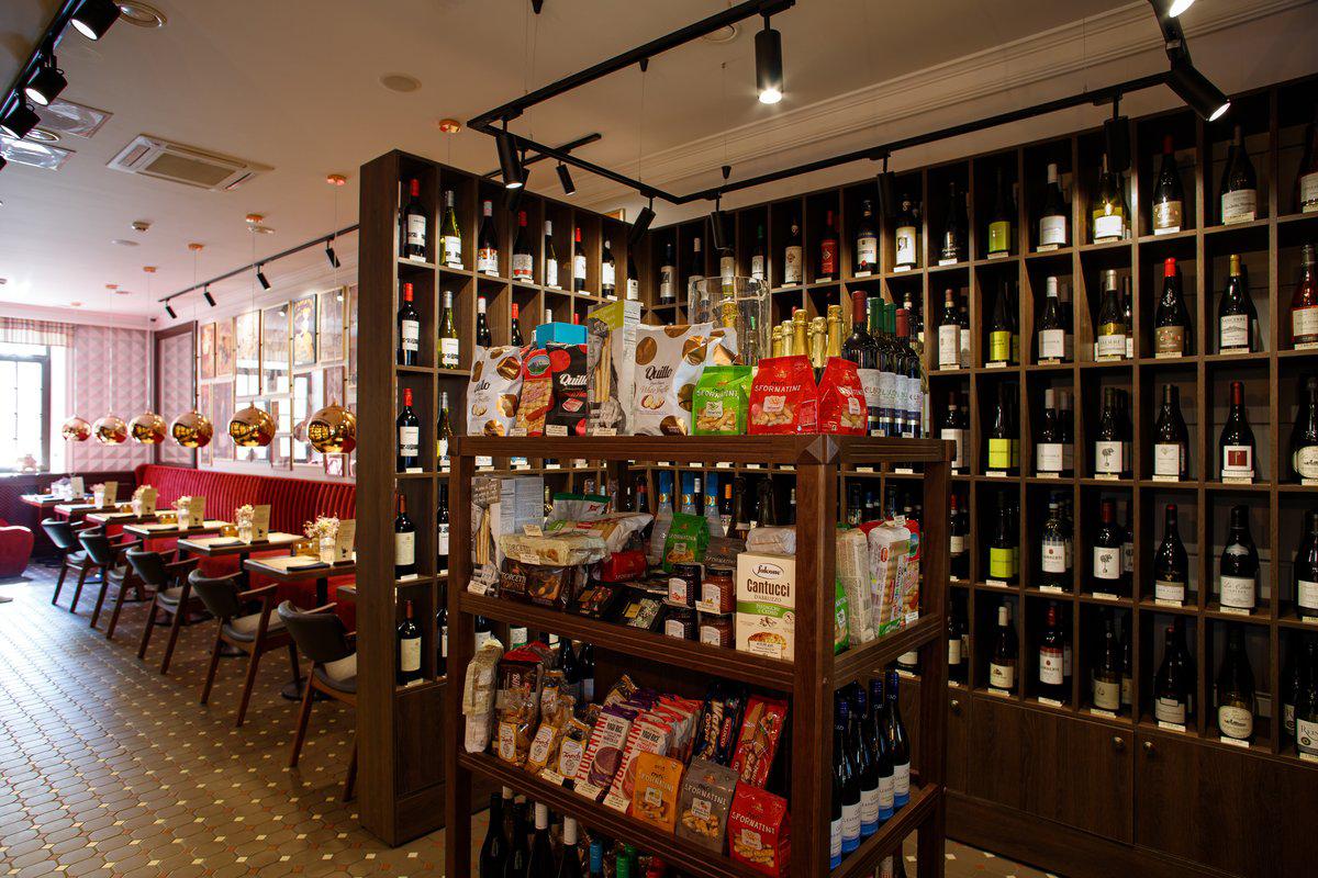 Mozart Wine House Главная